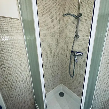 30m2 Plein Centre 50m De La Mer 10min Cnpe Paluel *